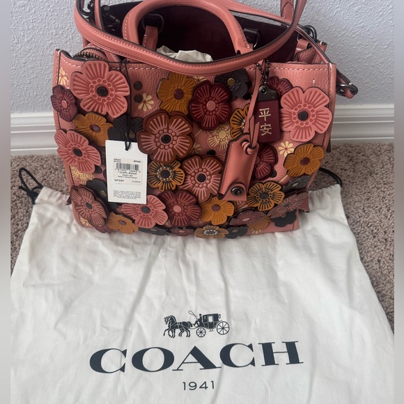 Rogue 30 Tea Rose In Glovetanned Pebble Leather - Picture 2 of 6